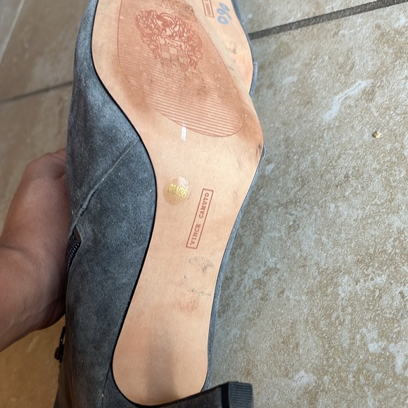 ⭐️ Bogo ⭐️ New Vince Camuto 6 (36) gray suet angle boots booties - Picture 7 of 12